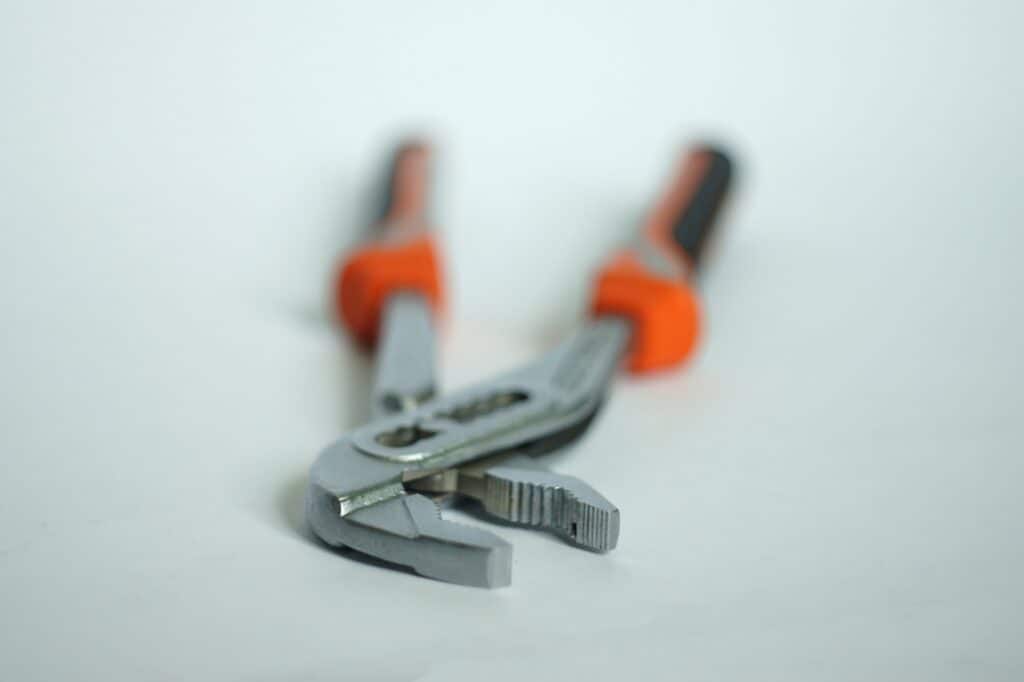 Big-Tools-Australia-8-Essential-Tips-for-Using-Pliers-Effectively
